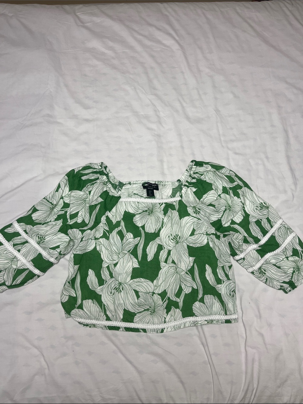 Tahari Green and White Linen Floral Blouse